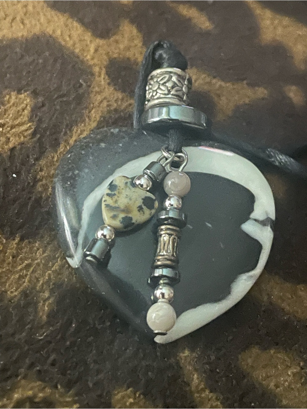 Black and White agate are jaspers Heart stone   Pendant with Stone Bead Acc